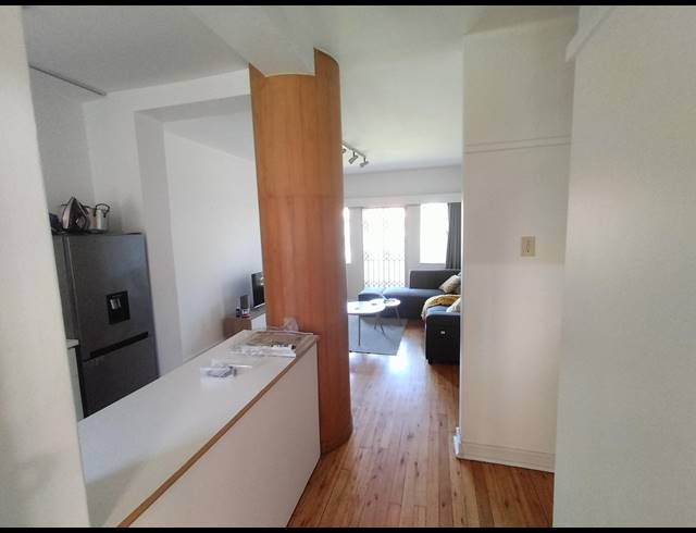 1 BEDROOM APARTMENT TO LET IN ESSENWOOD